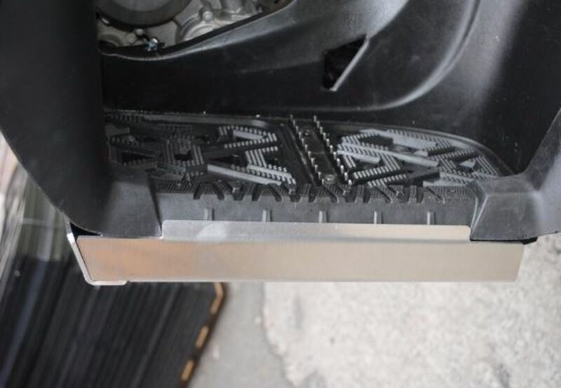 AXP Trittstufenschutz - HDPE 10 mm Kawasaki Brut Force 750