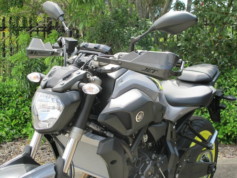 BARKBUSTERS Hardware-Kit Zweipunktbefestigung Black Yamaha