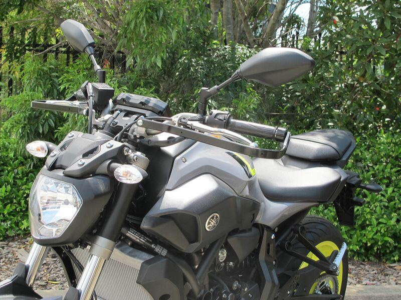 BARKBUSTERS Hardware-Kit Zweipunktbefestigung Black Yamaha