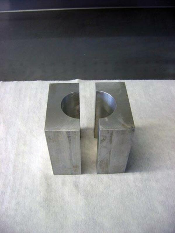 KAYABA Innenrohrschellen Ø43mm
