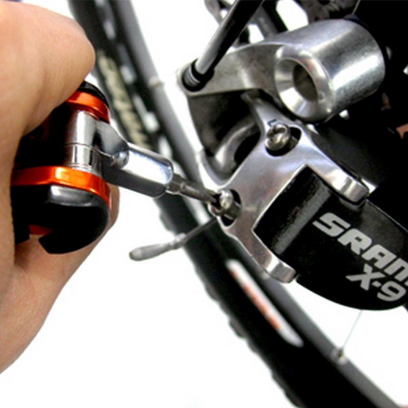 SUPER B 7 In 1 Folding Tool