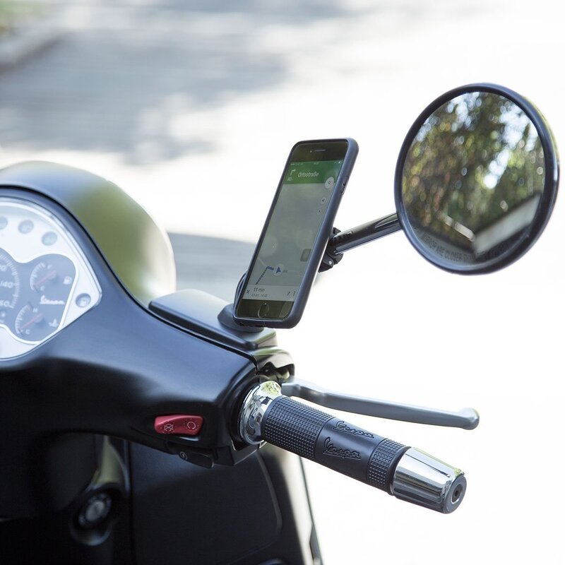 SP CONNECT Moto Bundle fixed on Mirror - iPhone 8 Plus