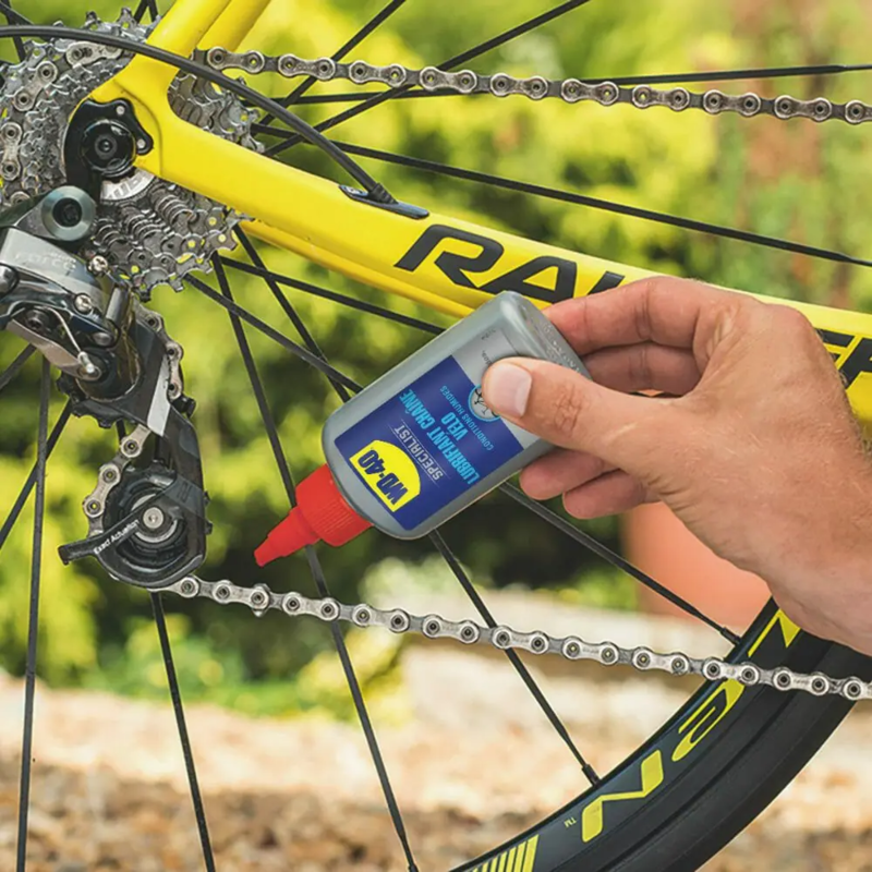 WD 40 Specialist® Nasses Kettenschmiermittel - 100ml