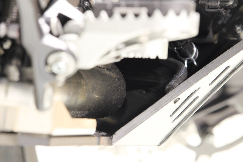 AXP Motorschutzplatte HDPE 8 mm - Husqvarna Norden 901