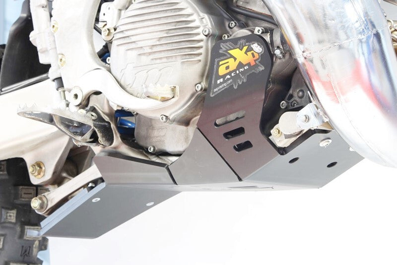 AXP Unterfahrschutz Schwarz - TM Racing