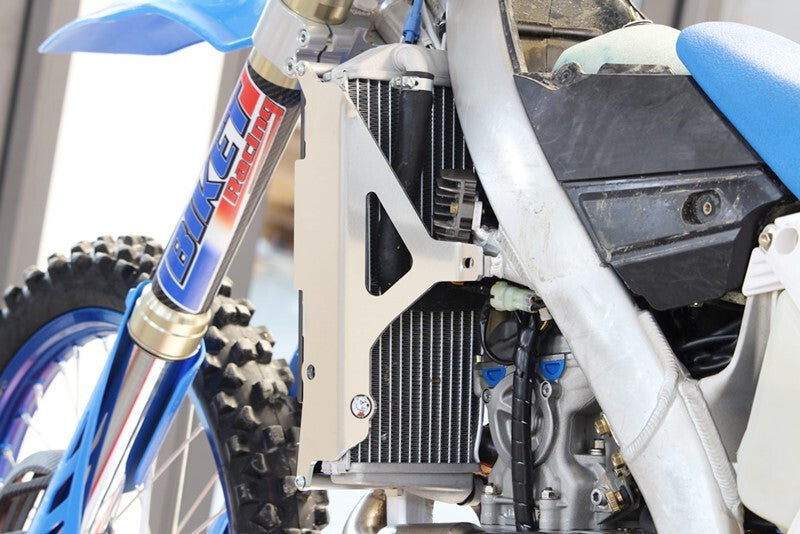 AXP Kühlerschutzgitter Aluminium/Schwarz - TM RACING