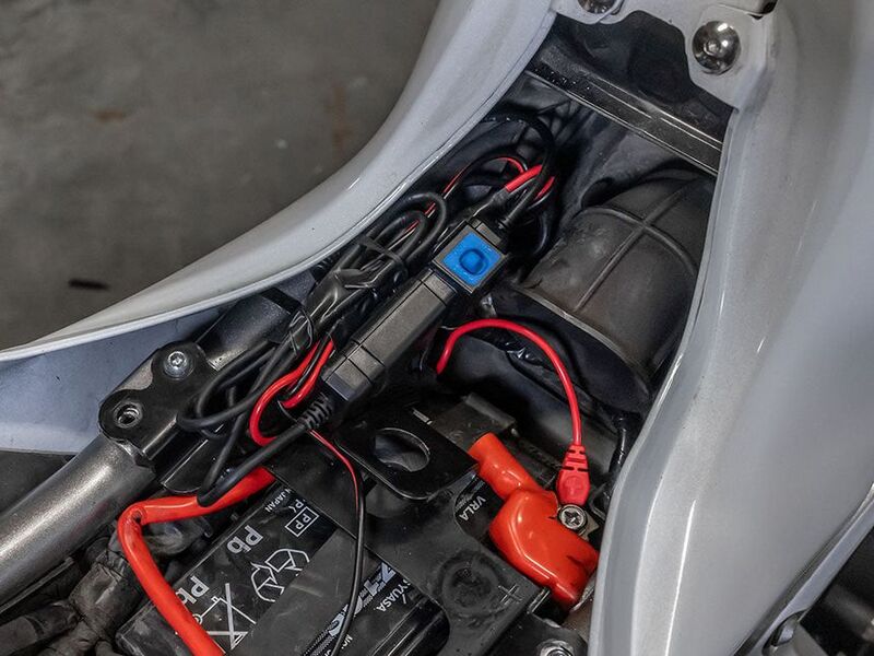 QUAD LOCK Wasserdichter 12V-USB-Smart-Adapter