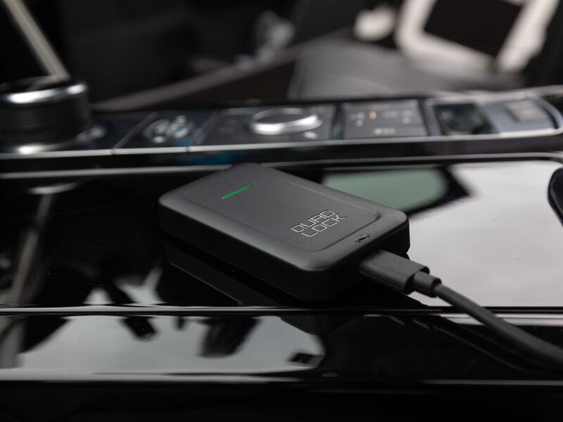 QUAD LOCK Drahtloser CarPlay-Adapter