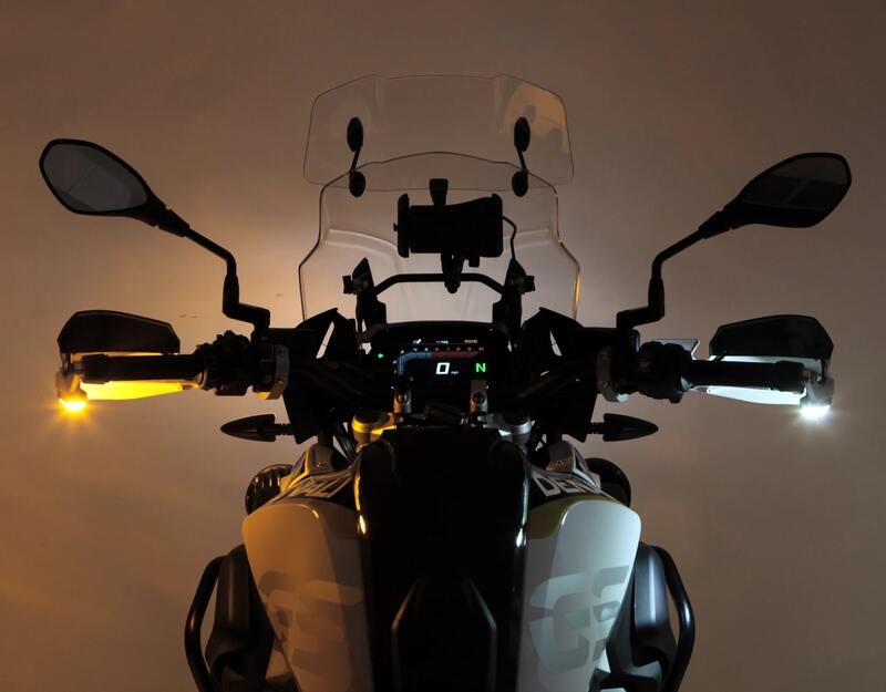 DENALI T3 Ultra-Viz 4-in-1 Motorrad-Sicherheits- und Sichtbarkeits-Beleuchtungsset