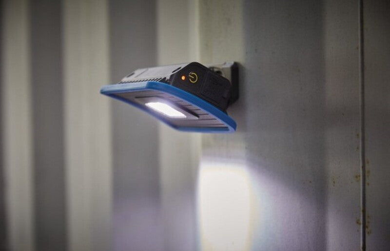 DRAPER LED wiederaufladbare Mini-Flutlichtlampe und Power Bank