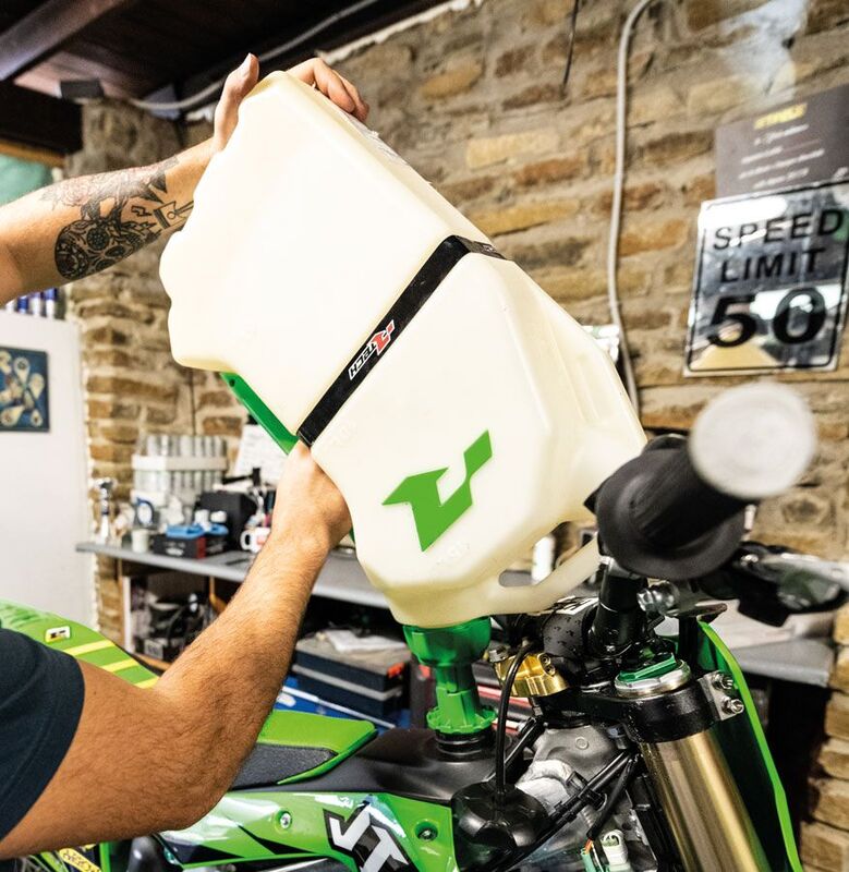 RACETECH R15 Benzinkanister - Schnellbefüllung