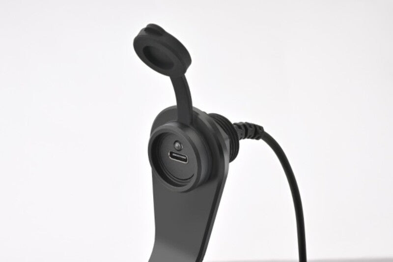 DAYTONA USB-C Anschlussbuchse zum Einbau in Verkleidung ø20mm