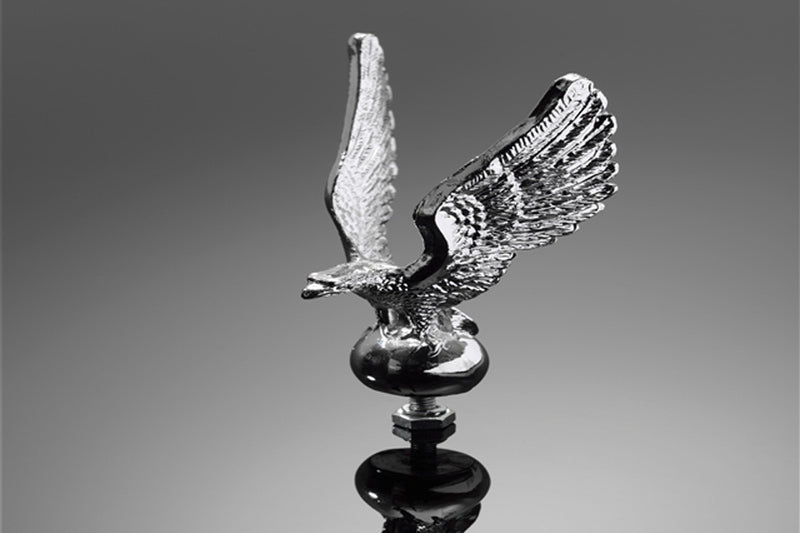 HIGHWAY HAWK Standing Hawk Motorrad Figur, 9 cm hoch, chrom