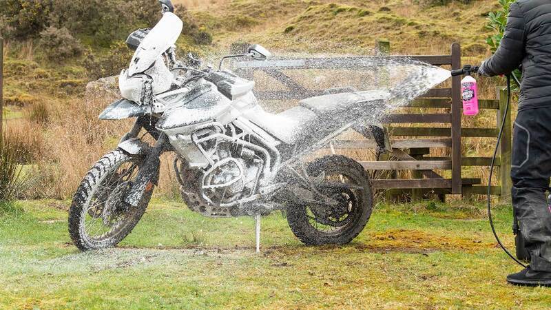 MUC-OFF Hochdruckreiniger-Motorrad-Kit – Packung mit 20 Teilen + 3 GRATIS