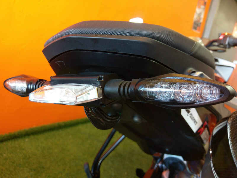 ACCESS DESIGN Kennzeichenhalter auf Radhöhe schwarz KTM Duke 790/890