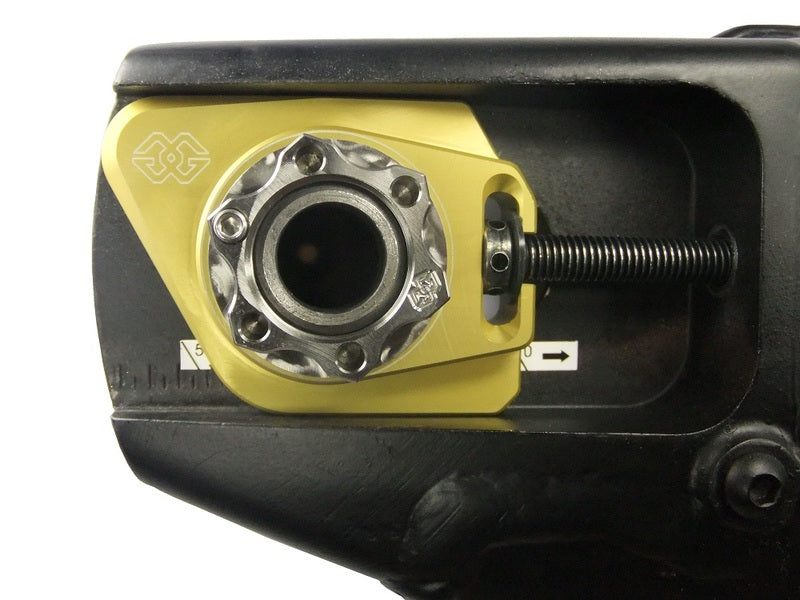 GILLES TOOLING AXB Kettenspanner Gold Suzuki
