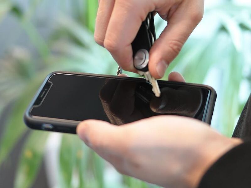 QUAD LOCK Displayschutz aus gehärtetem Glas - iPhone 13 / 13 Pro
