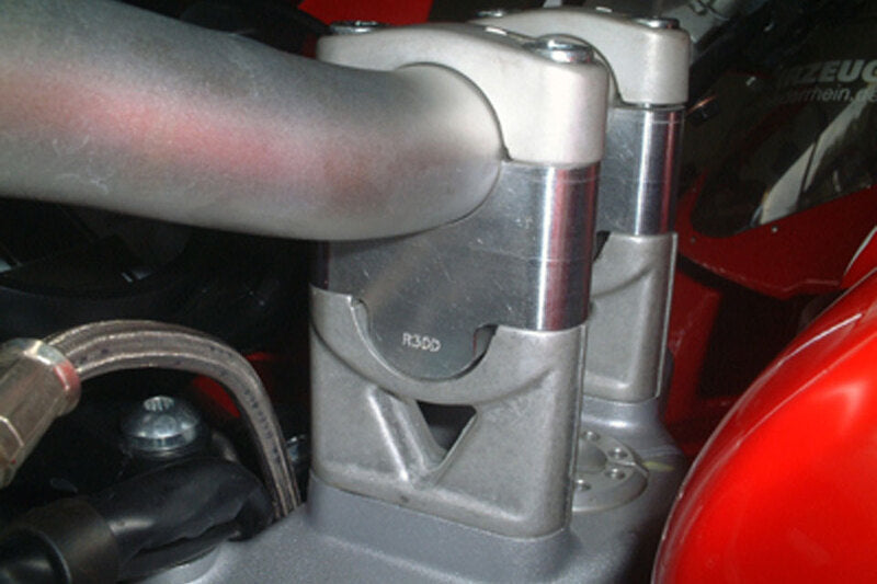 LSL Lenker Klemmböcke Silber +30mm, für Ducati mit Lenker Ø28,6mm