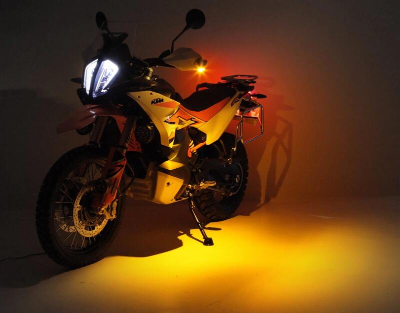 DENALI T3 Ultra-Viz 4-in-1 Motorrad-Sicherheits- und Sichtbarkeits-Beleuchtungsset
