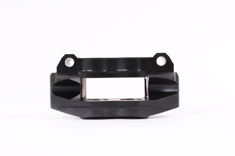 BERINGER Aerotec® Bremssattel 4 Kolben Links