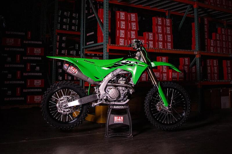 YOSHIMURA Komplett Auspuffsystem RS12 Signature Serie  