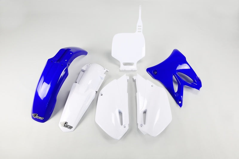 UFO Plastic Kit komplett